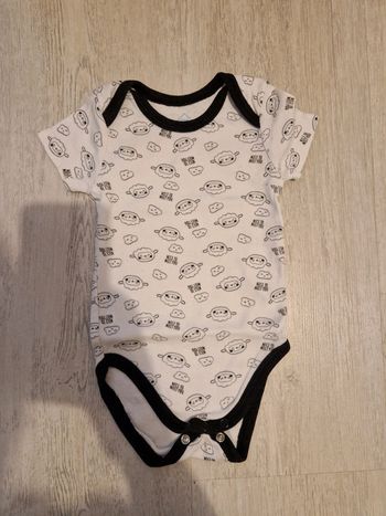 Body manches courtes 6 mois