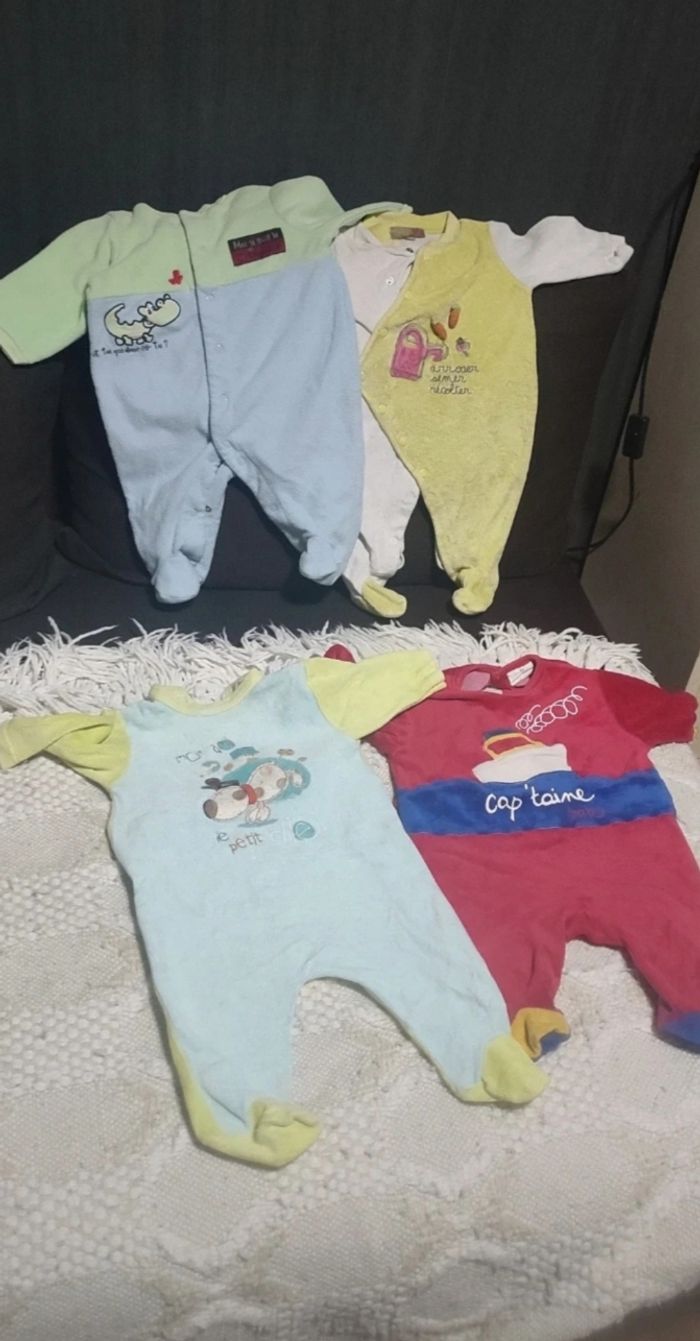 Lot pyjama 3 mois - photo numéro 3