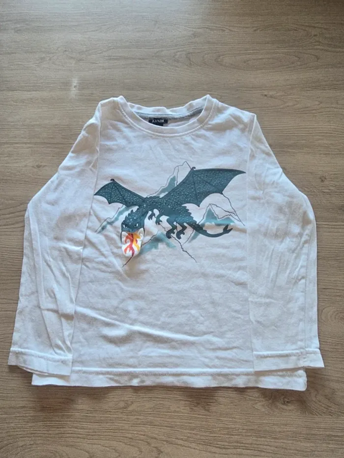 T-shirt manches longues garçon – blanc motif dragon cracheur de feu