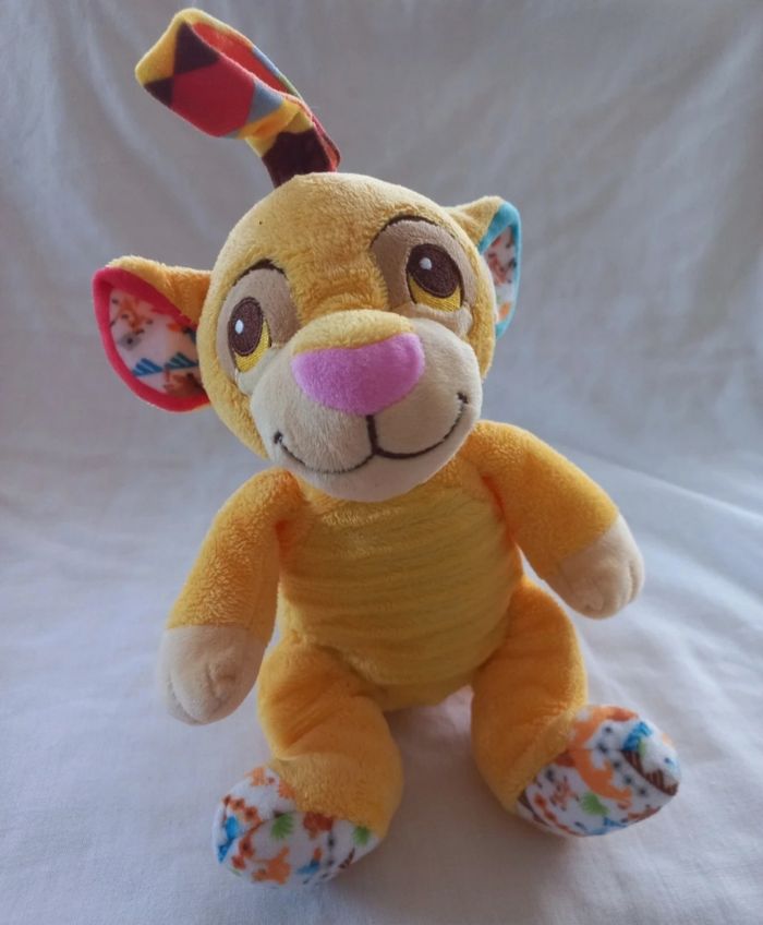 Peluche hochet Simba Le Roi Lion Disney