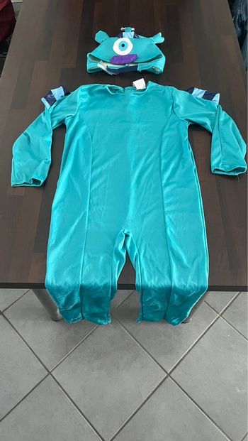 Déguisement garçon extraterrestre en parfait état. Taille 5/6 ans