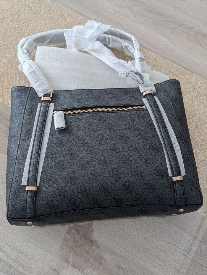 Sac GUESS cabas neuf encore emballé - photo numéro 3