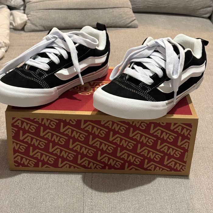 Vans Knu Skool skate - Noir et blanc - Neuves - Taille 36 - photo numéro 2