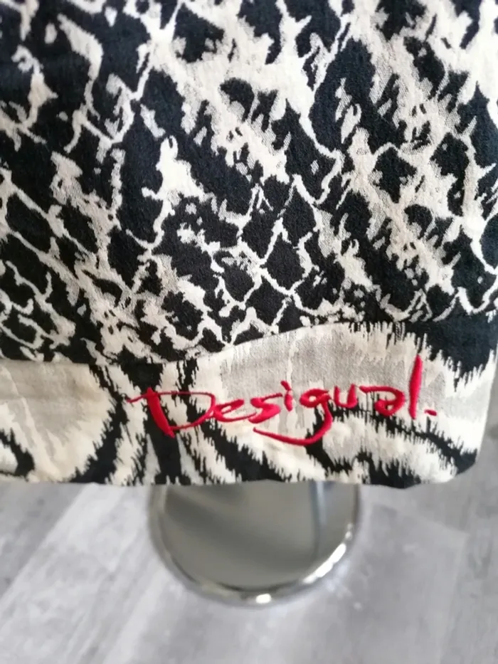 Robe desigual 40 - photo numéro 2
