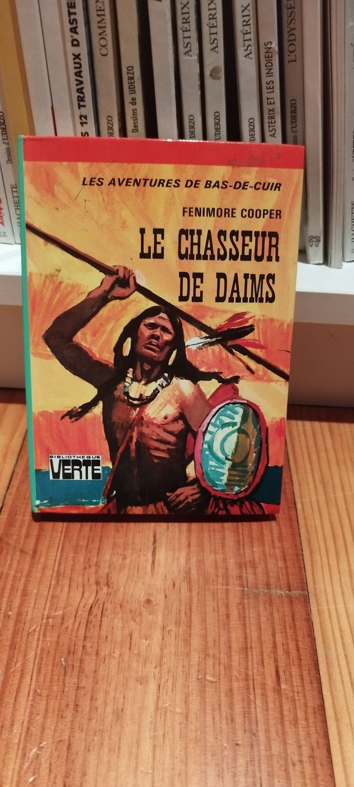 Livre vintage Le chasseur de daims