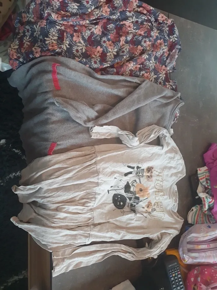 Lots de 3 robes 8 ans