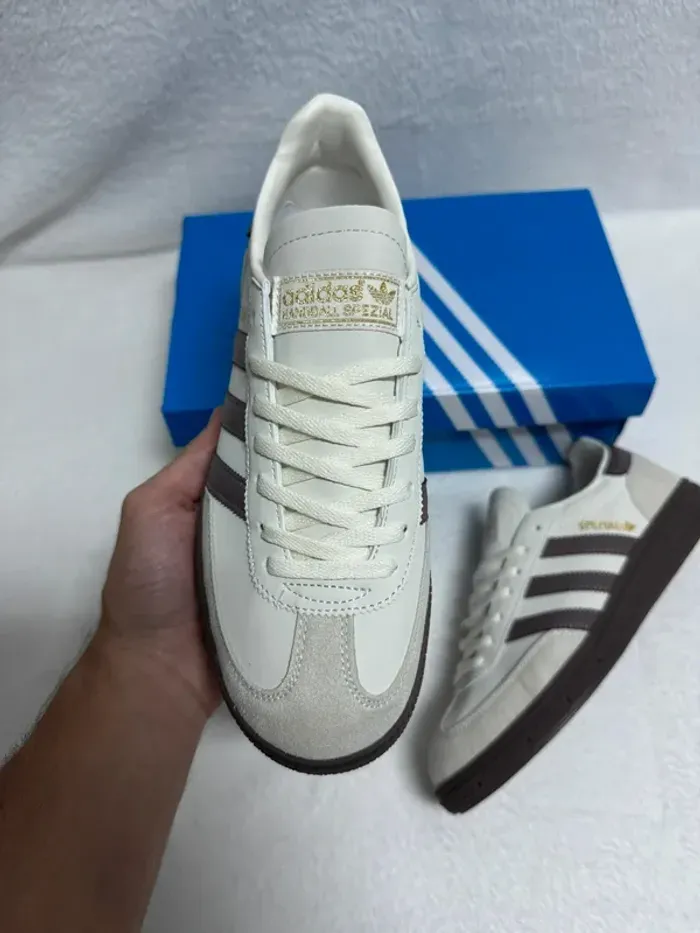 adidas Originals Handball Spezial 'Cream White/Wonder Beige' Taille 39 - photo numéro 2