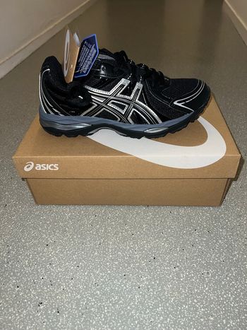 ASICS Gel-Sekiran neuves avec boîte – Taille 40