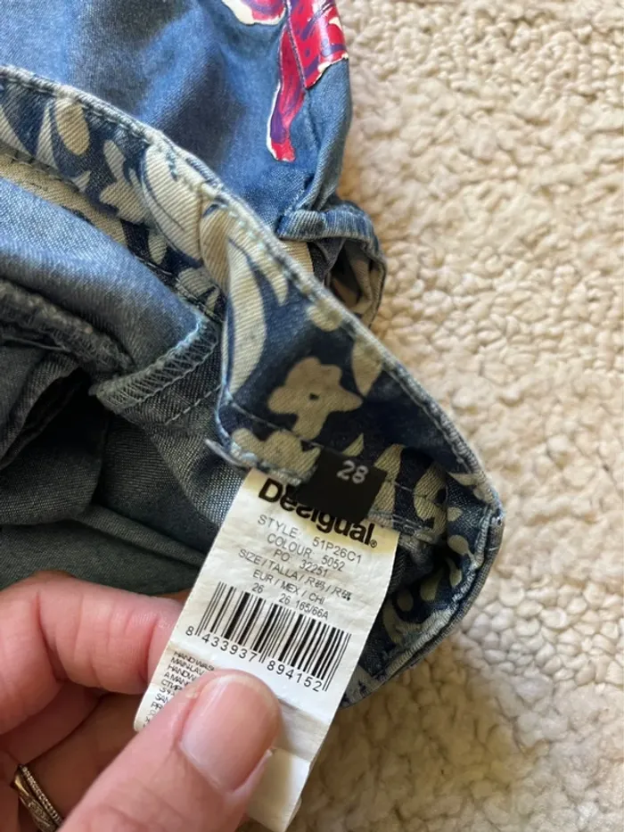 Jeans Desigual - taille 36 - photo numéro 11