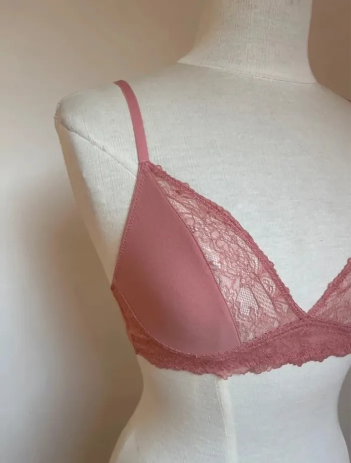 Soutien gorge neuf avec étiquette Etam dentelle 🌸 90B - photo numéro 2