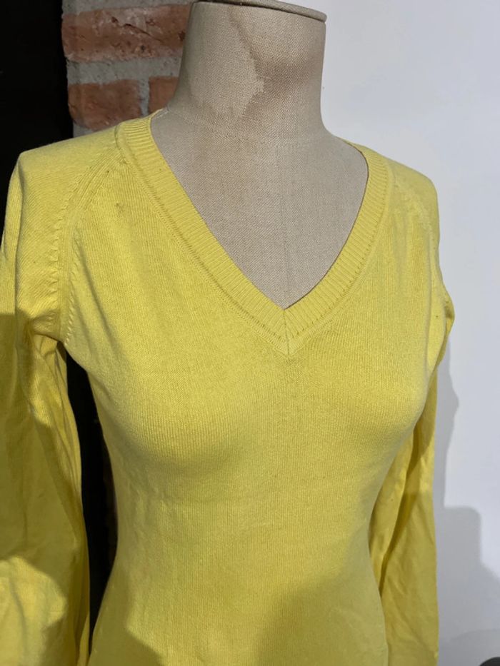 Pull jaune - photo numéro 3