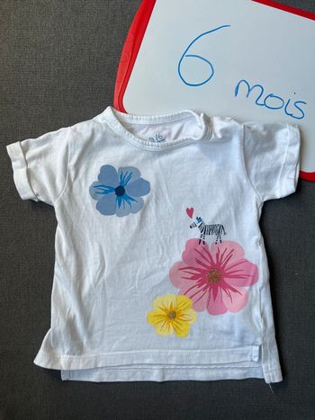 Teeshirt motifs fleurs et zèbre 6 mois