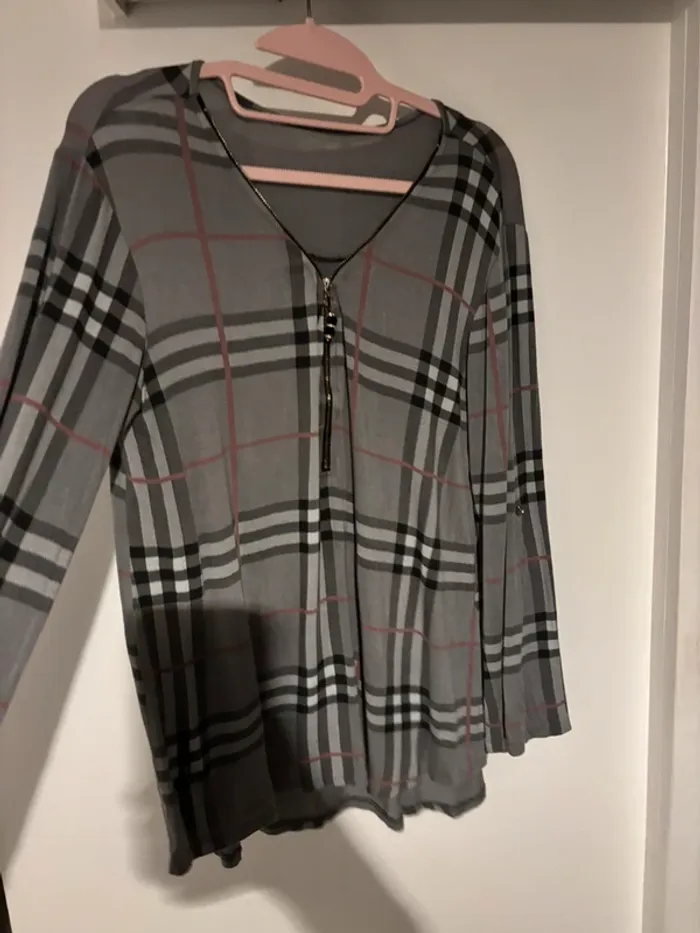 Haut à carreaux gris avec fermeture zippée – Taille 38 - photo numéro 2
