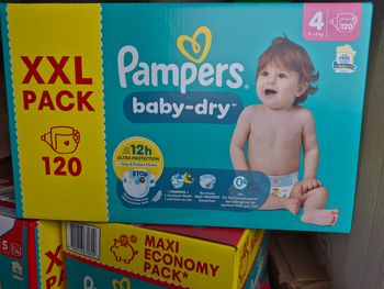 Couches pampers taille 4, 120 Couches. 