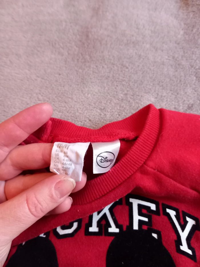 Sweat Mickey Taille 6 mois - photo numéro 2