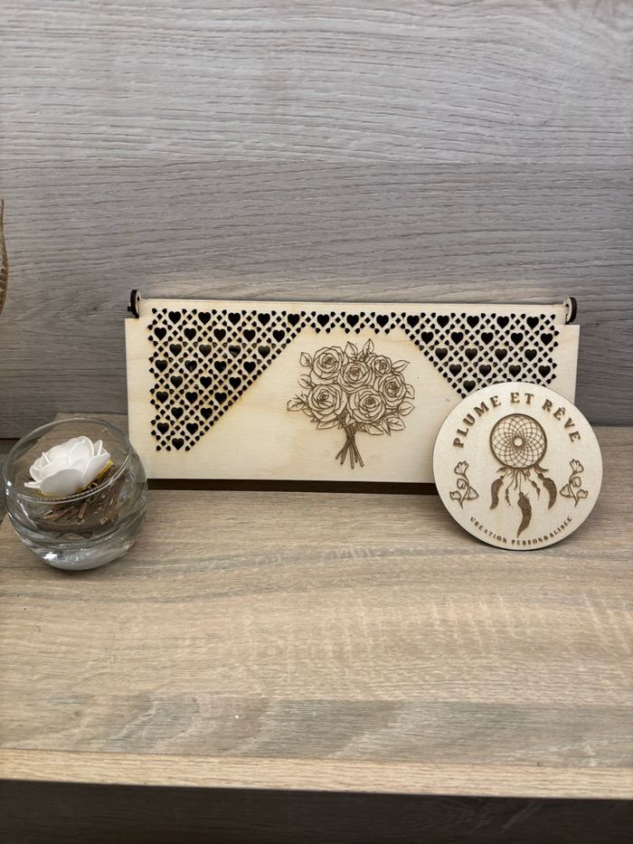 Rose avec sa boîte - photo numéro 2