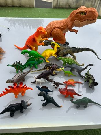 Lot dinosaures
