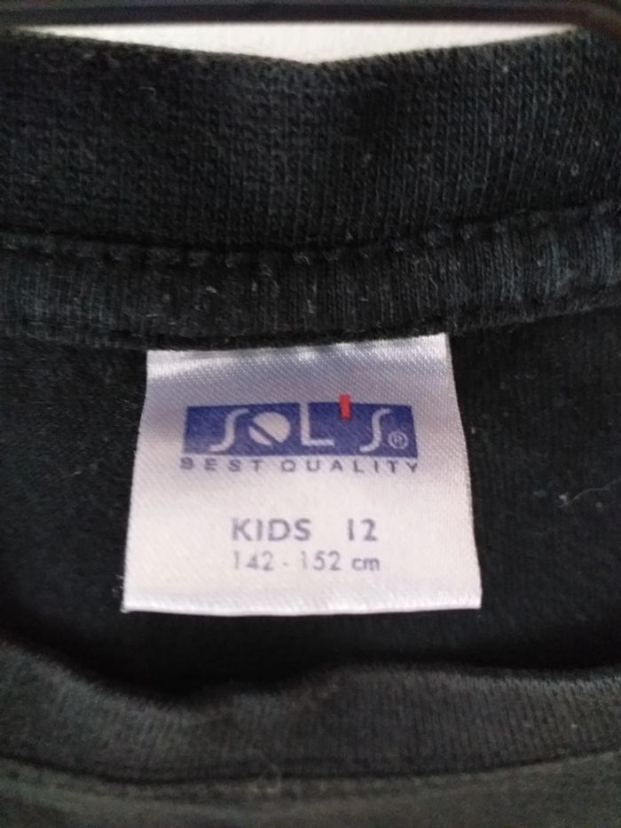 Tee-shirt noir inscription "mai68" - photo numéro 3