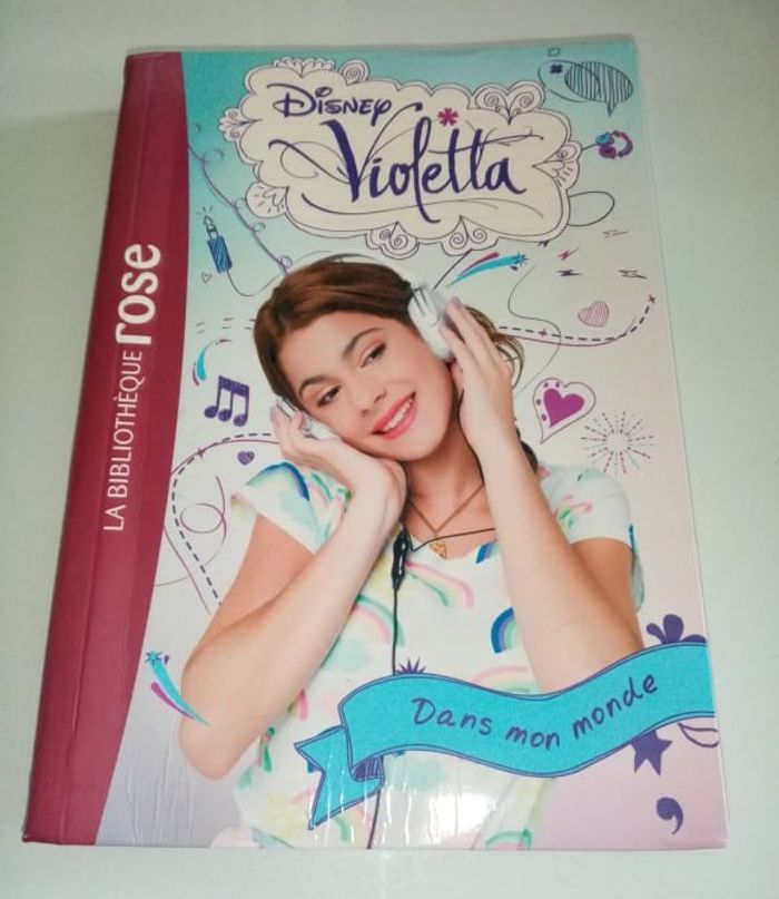livre VIOLETTA