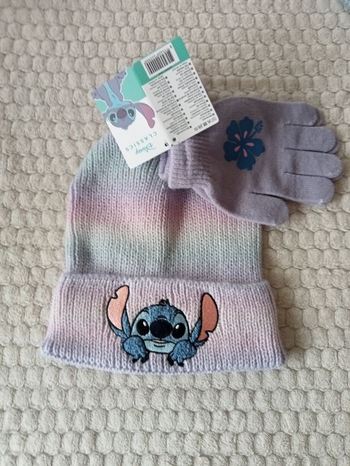 Ensemble bonnet gants Stitch