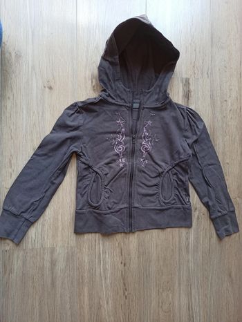 Gilet zippé à capuche marron mexx 5 ans 6 ans