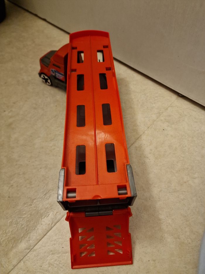 Camion Hotwheels - photo numéro 2