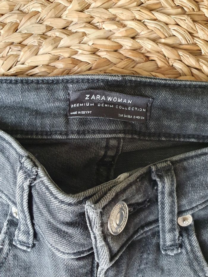 Jean femme noir Zara détail lacets taille 34 - photo numéro 3