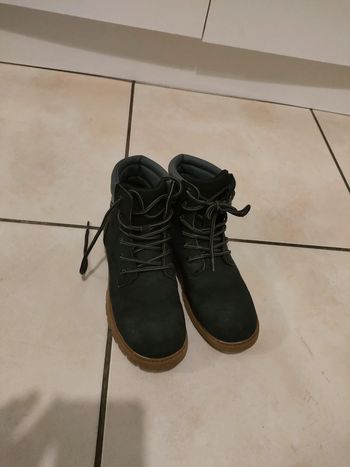 Chaussures T35
