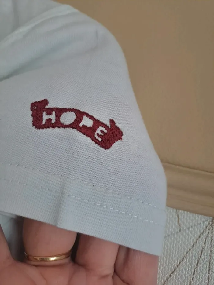 T-shirt garçon Tape à l'œil 2 ans 2 micro tâches à peine visibles prix mini - photo numéro 7