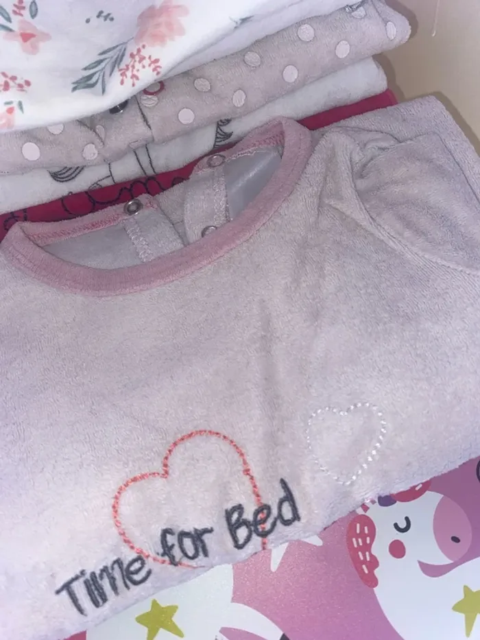Lot pyjamas - photo numéro 8