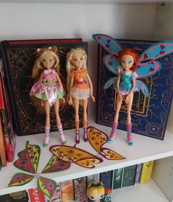 3 Poupées Bloom Stella Flora Believix Winx Club Smoby saison 4 Fairy of Music