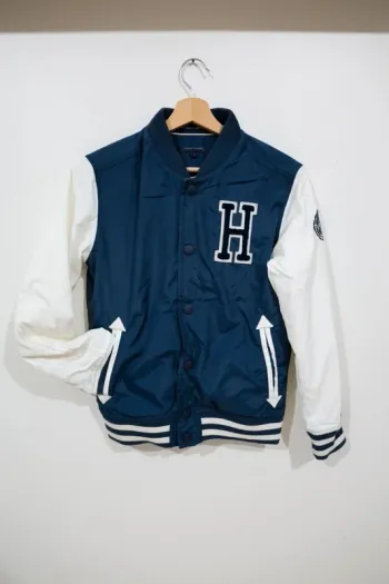 C53 blouson marine Tommy Hilfiger 12 ans