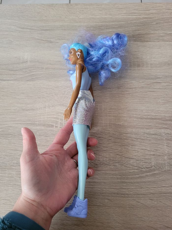 Barbie Color Reveal paillettes - photo numéro 3