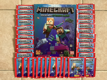 PANINI - MINECRAFT TREASURE ALBUM -ALBUM NEUF + 40 POCHETTES NEUVES