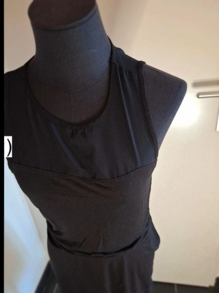 Robe pour femme taille XS Marque H&M très bon état - photo numéro 3