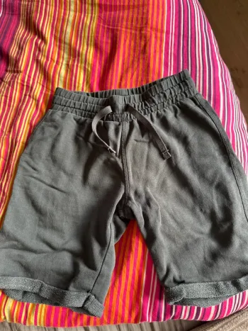 Bermuda gris 134/140