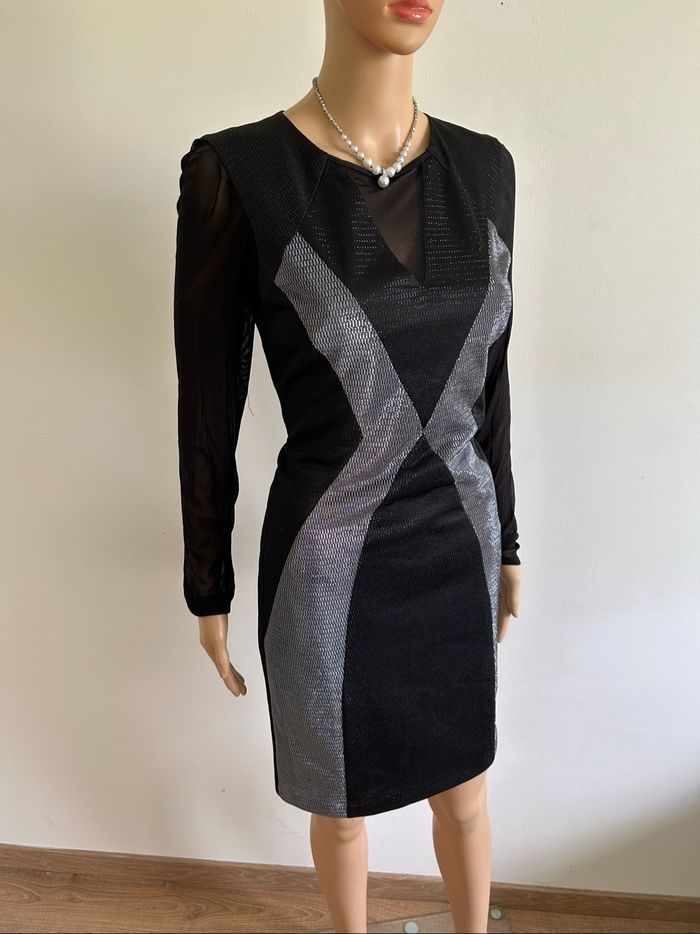 Robe noire et argentée neuve à manches longues De Facto taille 36 - photo numéro 2