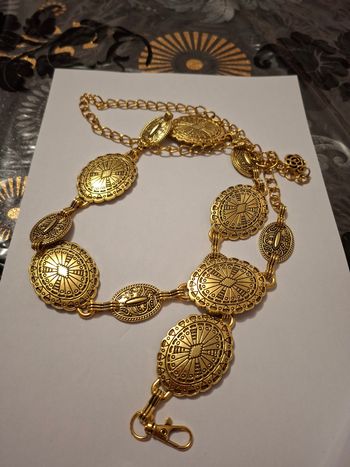 Ceinture en acier inoxydble doré 1 m 20 neuf prix 2 euro 50