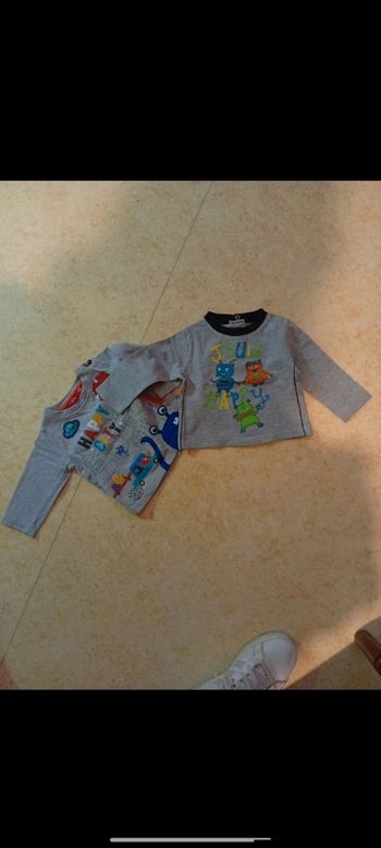 Lot de 2 haut manche longue taille 6 mois