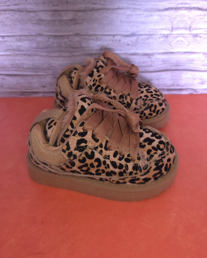 Baskets polaires filles léopard tendances - Taille 24 - NEUVES 🌟