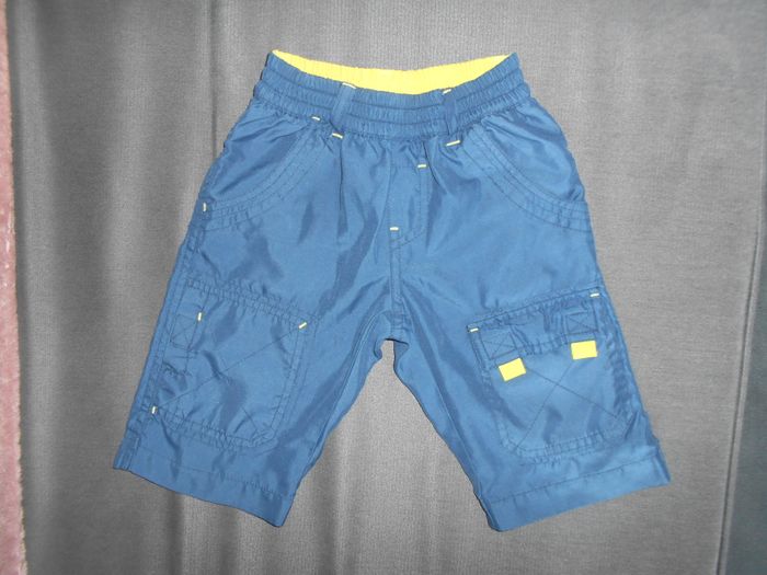 Pantalon, taille: 4 ans à 0,50 EURO