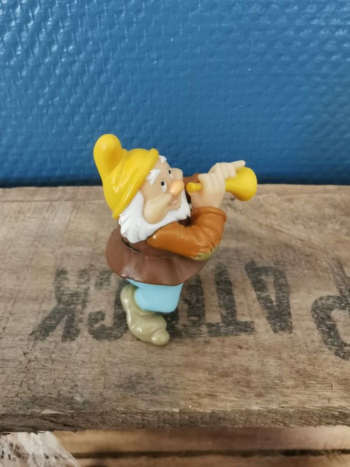 Figurine Joyeux des 7 nains de Disney - photo numéro 2