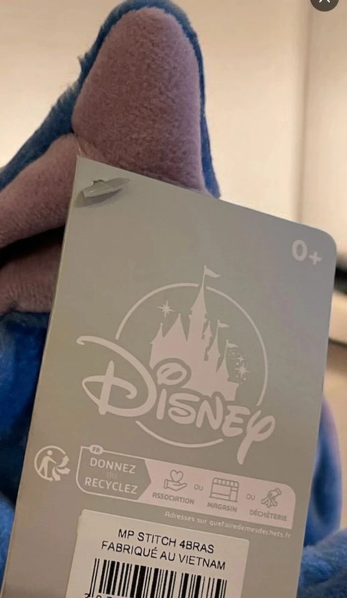 Peluche stitch 4 bras Disneyland Paris neuf - photo numéro 2