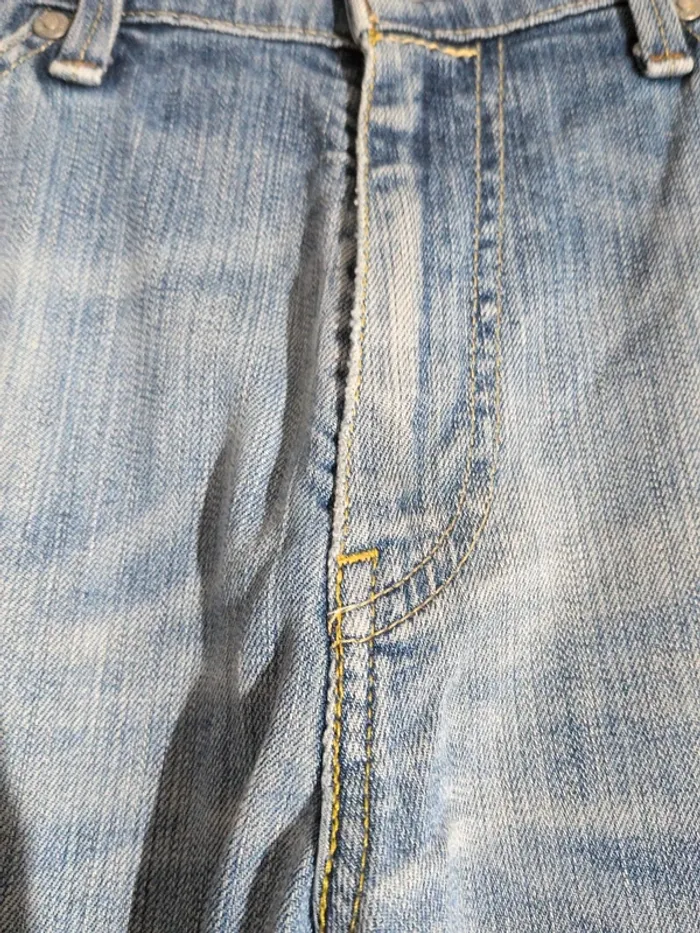 Jean Levi’s 31x32 bleu clair - photo numéro 3