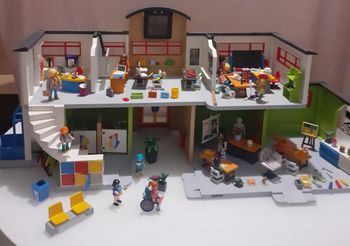 Collège école 9453 avec ses 2 extensions 