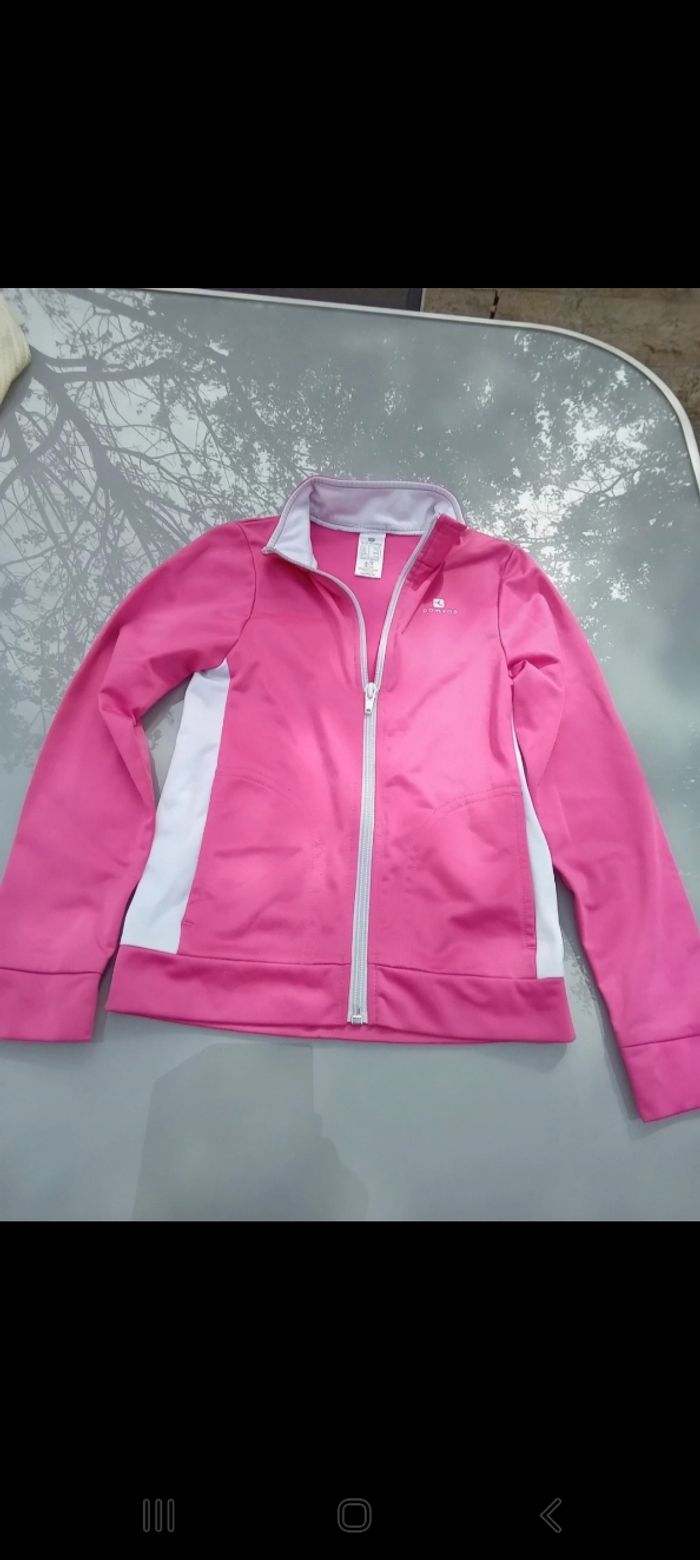Veste de sport rose et blanche/ Domyos