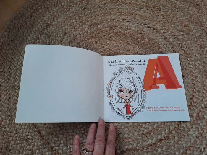 Livre enfant L abécédaire d Agatha des éditons Lire c est partir - photo numéro 4