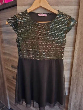 Robe de fêtes paillettes et tulle 10 ans