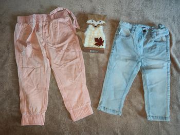 Lot de 2 pantacourts neufs 5 ans