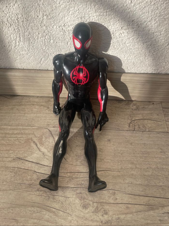 Figurine parlante Spiderman titan - photo numéro 5